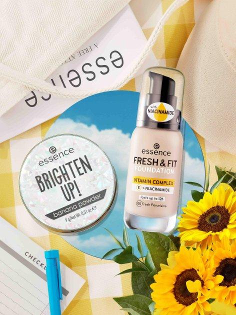 初手成妝，e起開玩 Essence艾森絲全新初生粉底液上市